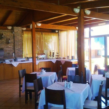 Hotel Oasis Kipariszía Kültér fotó