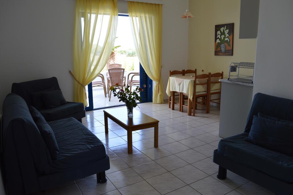 Hotel Oasis Kipariszía Kültér fotó