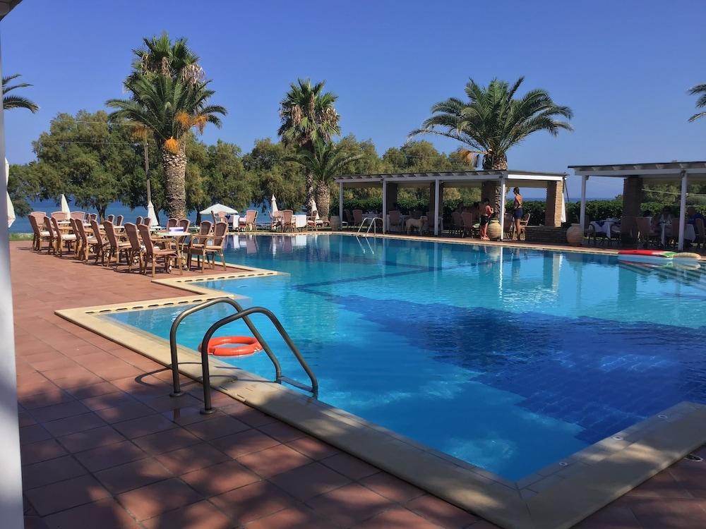 Hotel Oasis Kipariszía Kültér fotó