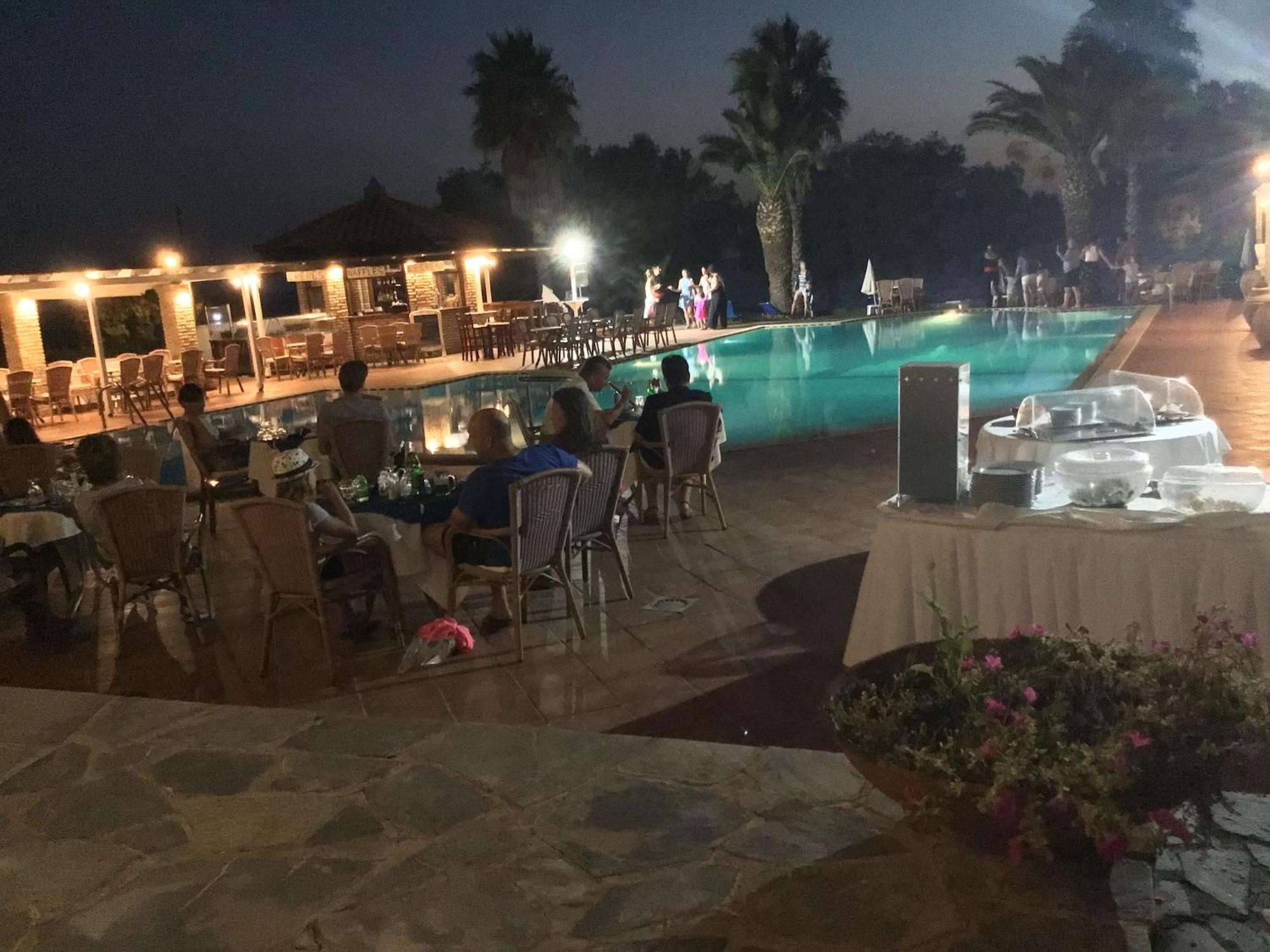 Hotel Oasis Kipariszía Kültér fotó