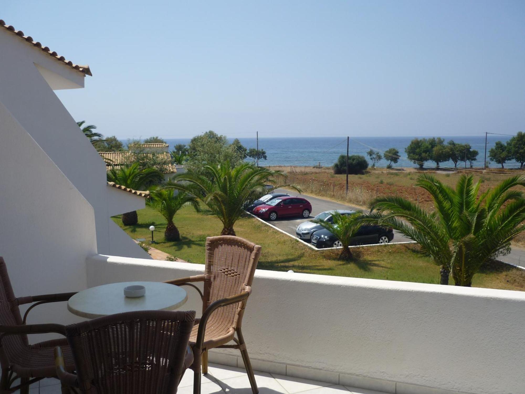 Hotel Oasis Kipariszía Kültér fotó