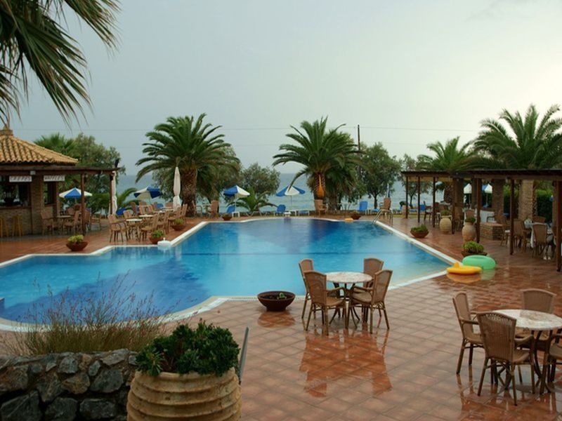 Hotel Oasis Kipariszía Kültér fotó