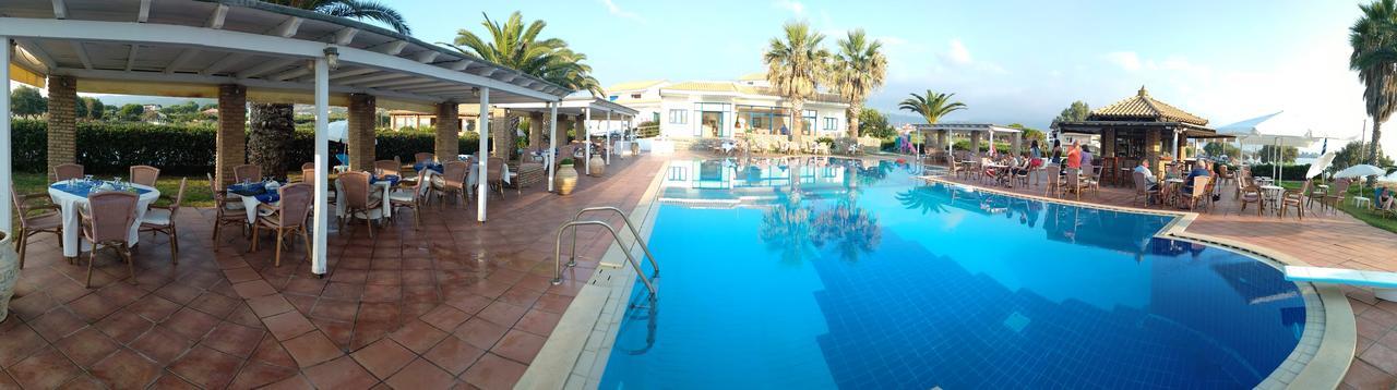 Hotel Oasis Kipariszía Kültér fotó